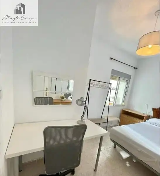 Piso de alquiler en Cervantes