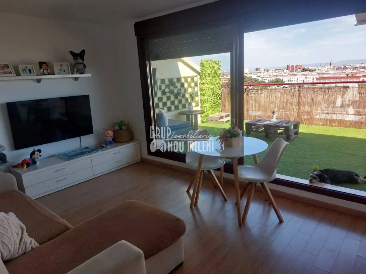 Duplexes for rent in Silla