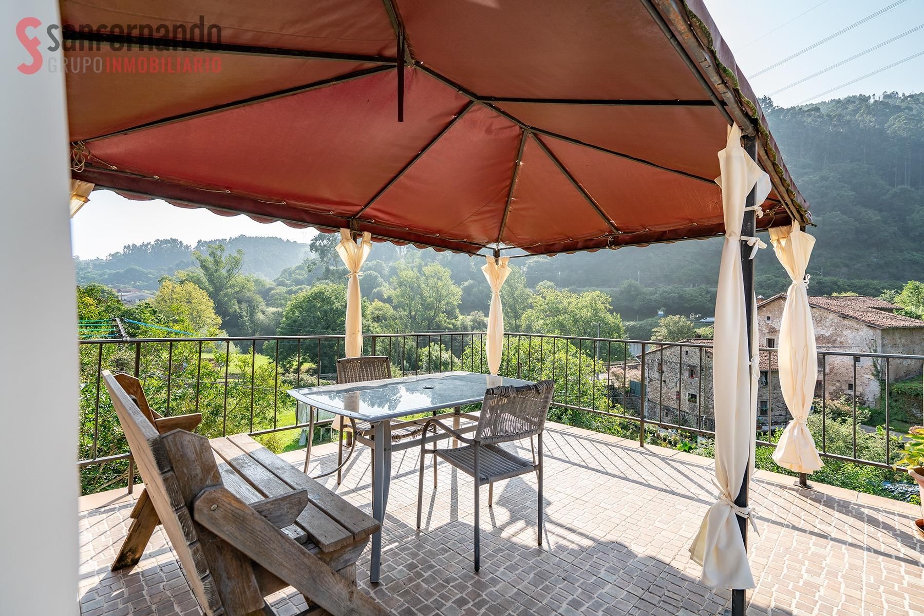 Terrassa de Casa o xalet en venda en Cartes amb Calefacció, Jardí privat i Terrassa