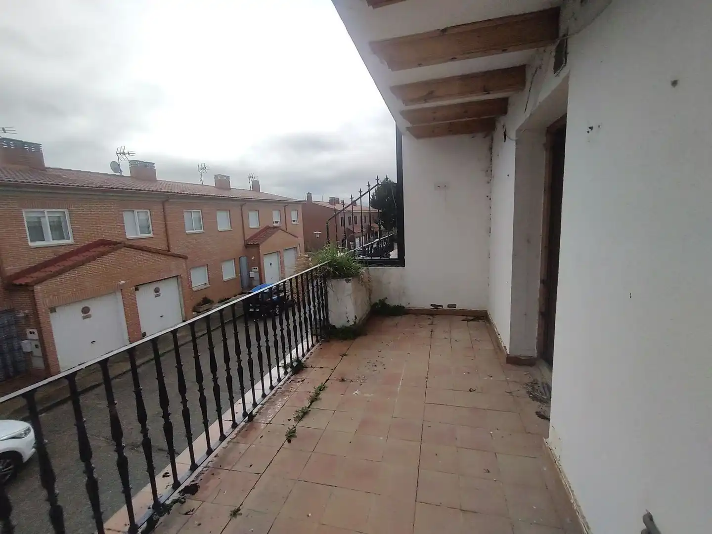 Casa adosada en venda a Mucientes