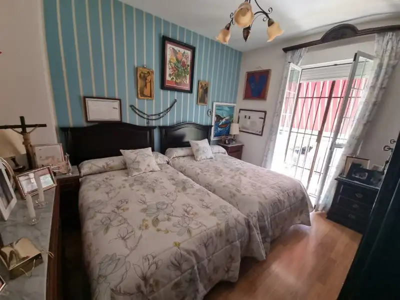 Habitación de Casa o chalet en venta en Lucena
