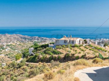 Casa con piscina in vendita a Torrox Pueblo
