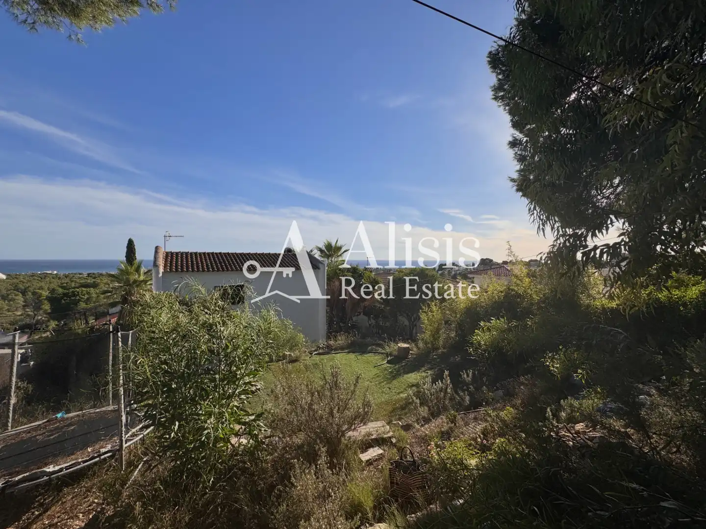 Vista exterior de Casa o chalet en venta en Cunit Residencial