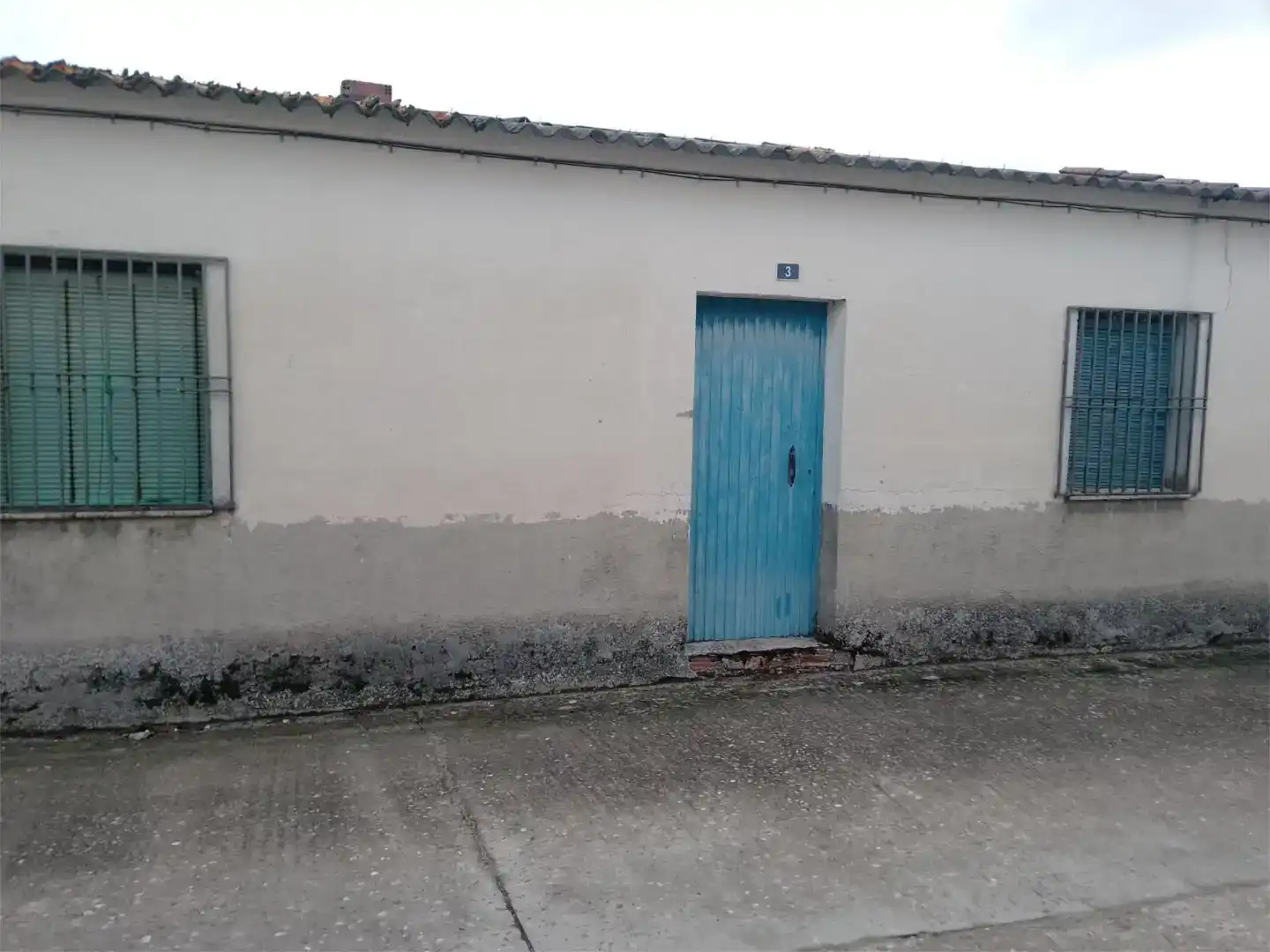 Vista exterior de Planta baja en venta en Cuéllar