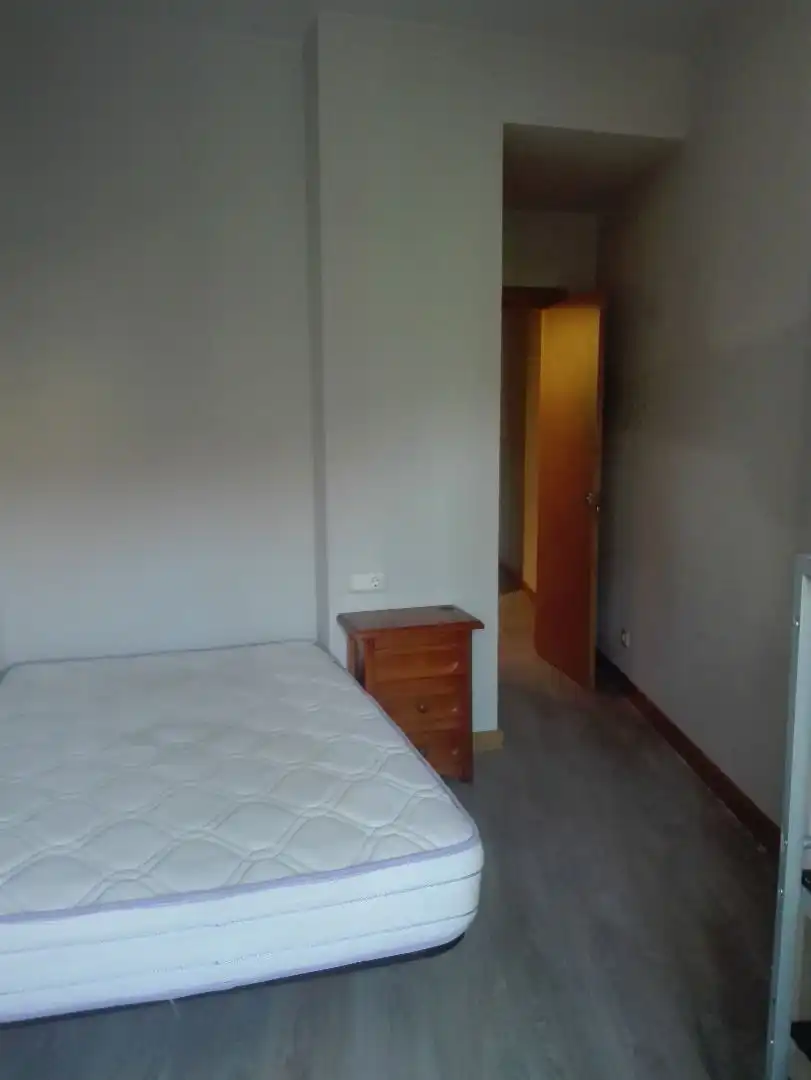 Bedroom of Flat for rent in Salamanca  with Heating, Parquet flooring and Furnished
