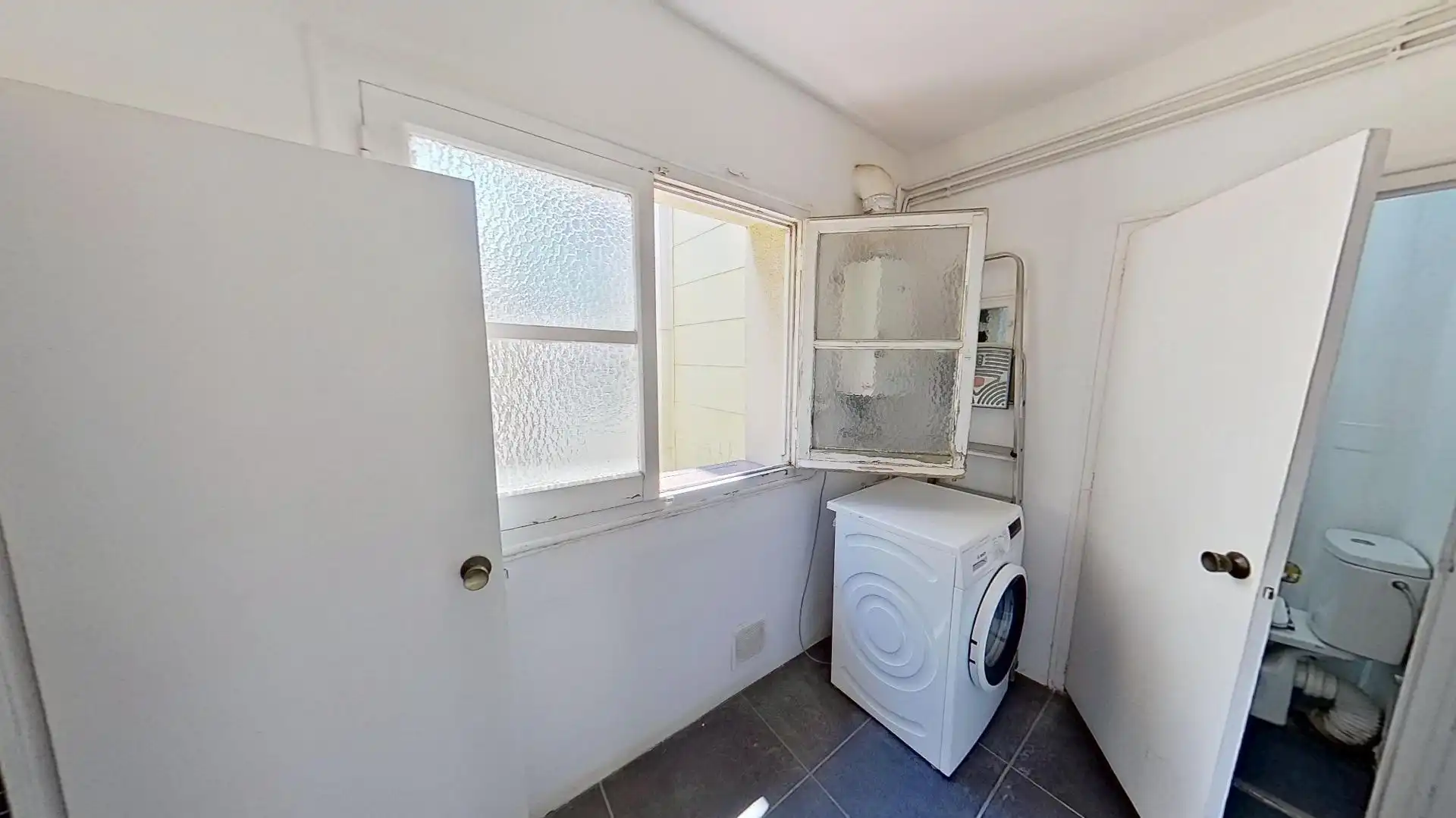 Bany de Àtic en venda en Barcelona amb Parquet i Terrassa