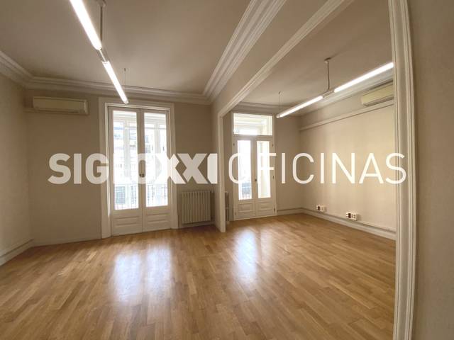 Oficina en Alquiler en PAU CLARIS en Dreta de l'Eixample