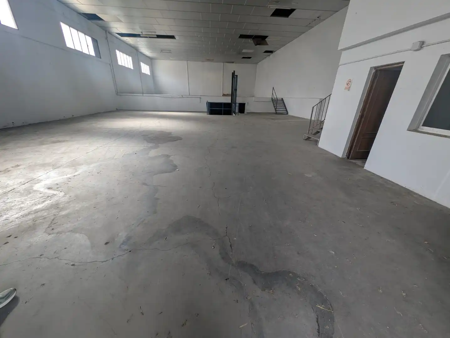 Nave industrial en venta en Las Vegas - Campoaras