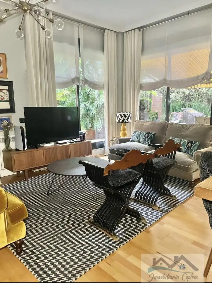 Ground floor for rent in Boadilla del Monte, Madrid