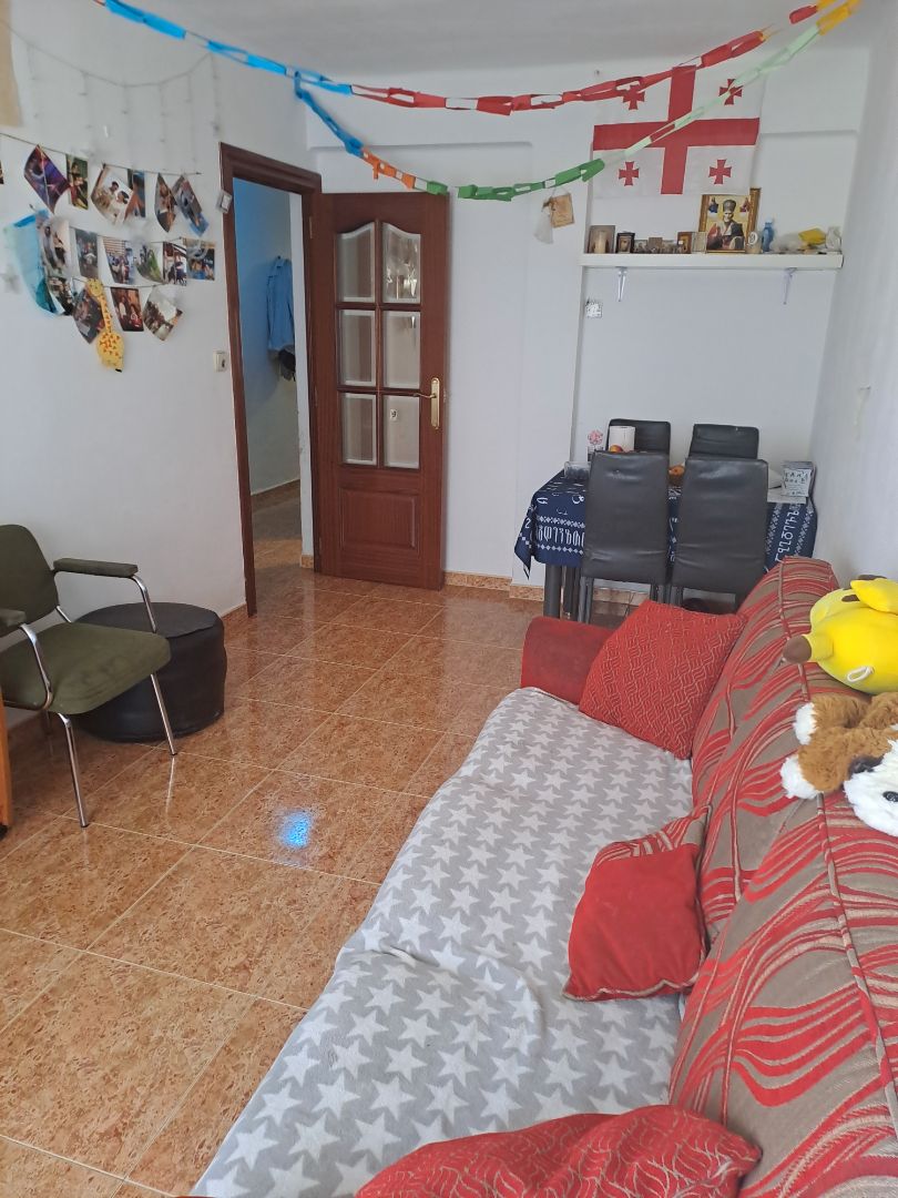Living room of Flat for sale in  Zaragoza Capital  with Heating and Furnished