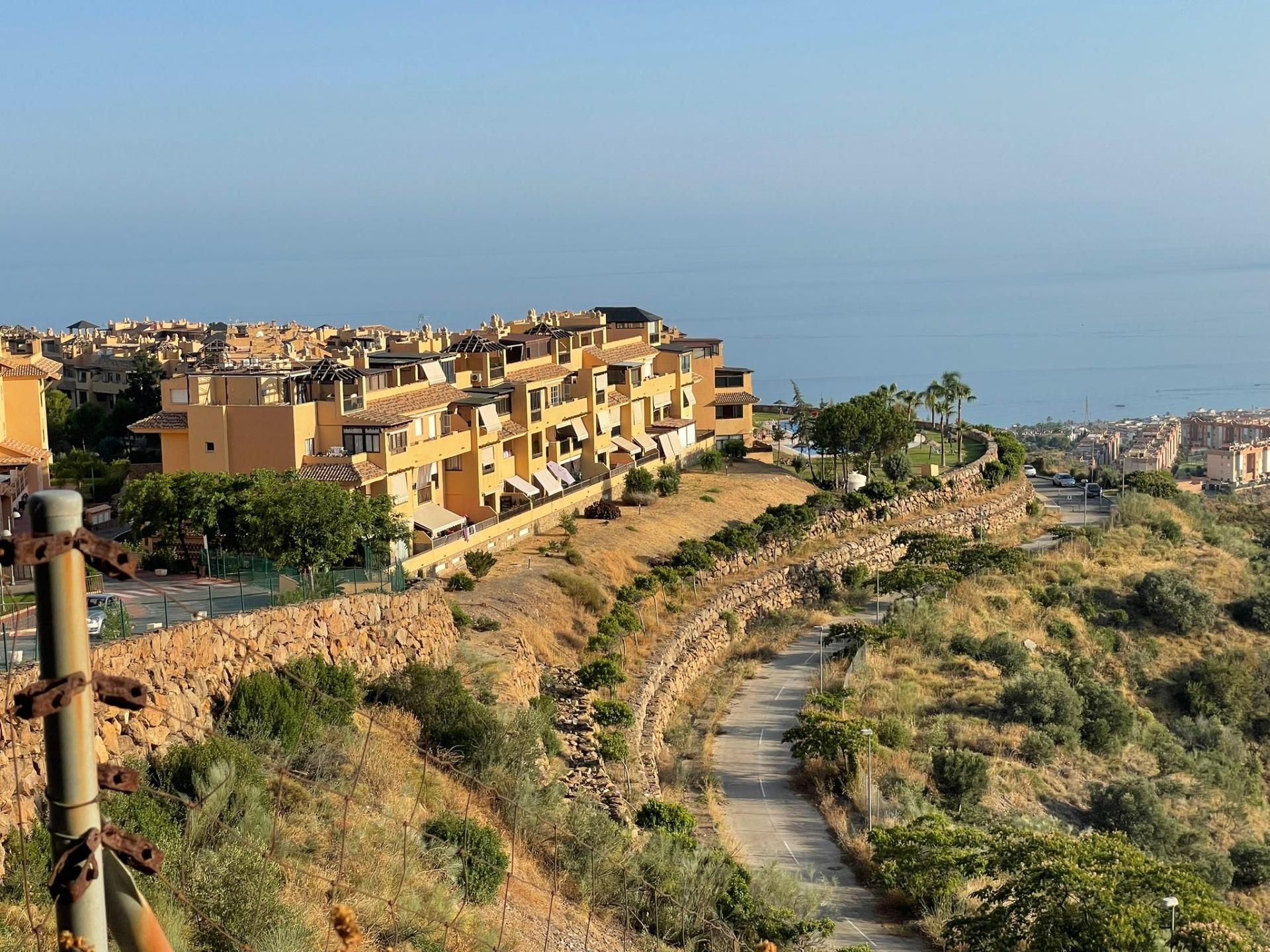 Vista exterior de Apartament en venda en Rincón de la Victoria amb Aire condicionat, Calefacció i Jardí privat