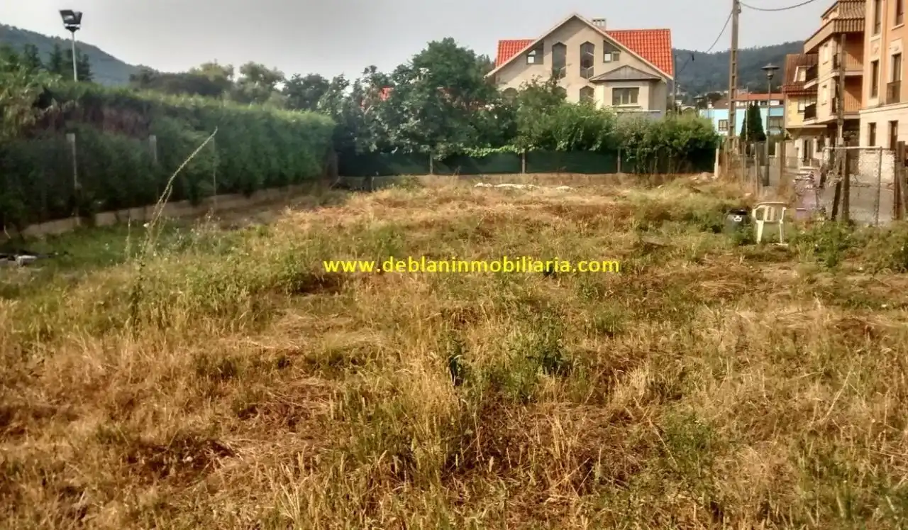 Residencial en venta en Cangas 