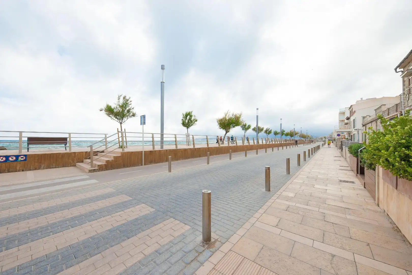 Vista exterior de Edificio en venta en  Palma de Mallorca