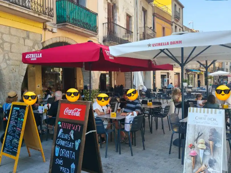 Local comercial en traspàs a Plaça de la vila 6