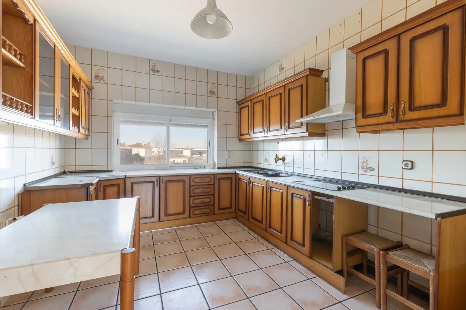 Cocina de Casa o chalet en venta en Granada con Calefacción, Jardín privado y Piscina