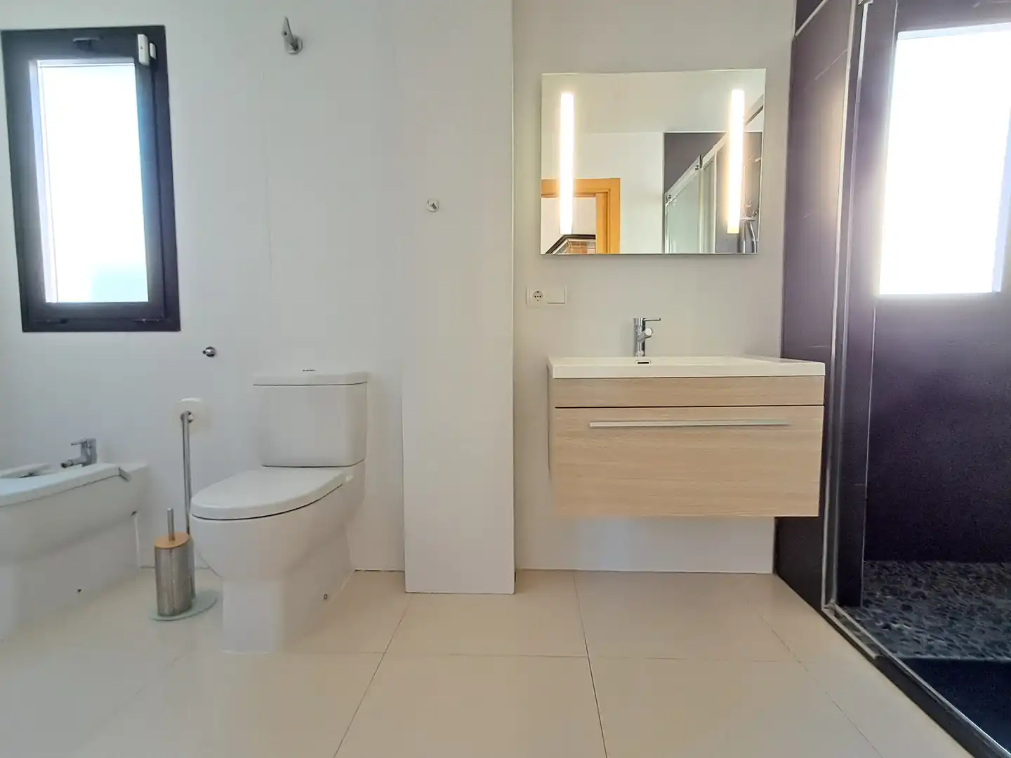 Bany de Casa o xalet en venda en Polop amb Aire condicionat, Calefacció i Jardí privat