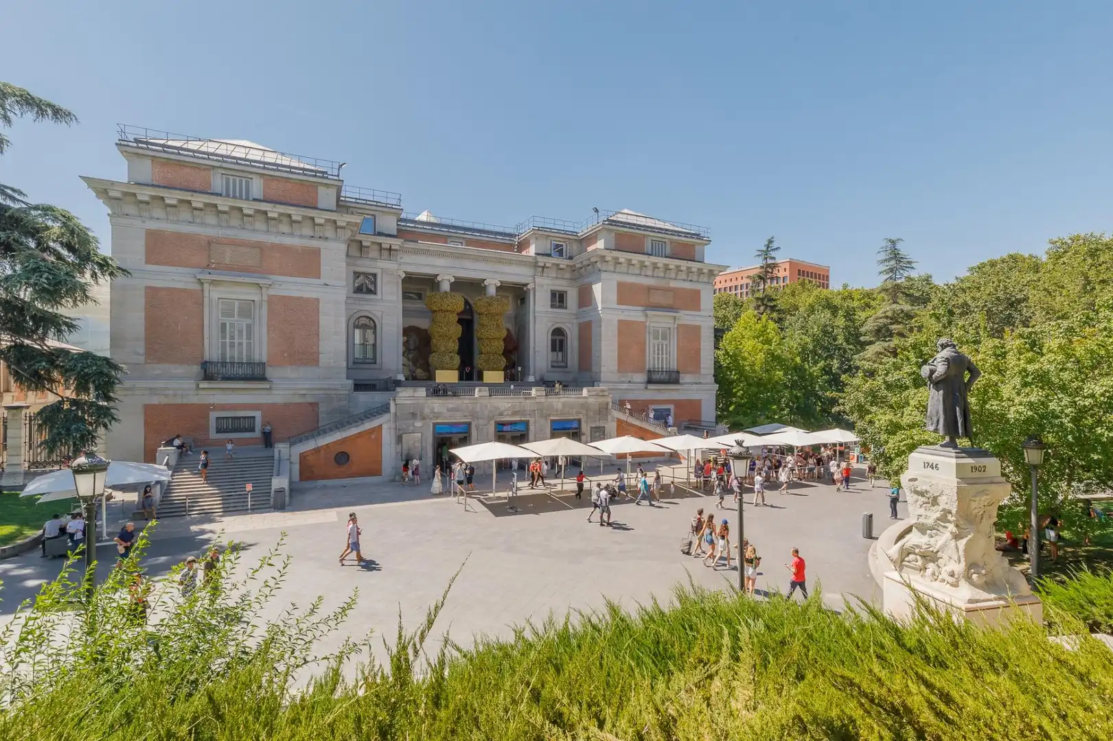 Exterior view of Apartments for rent in Madrid  with Heating and Storage room