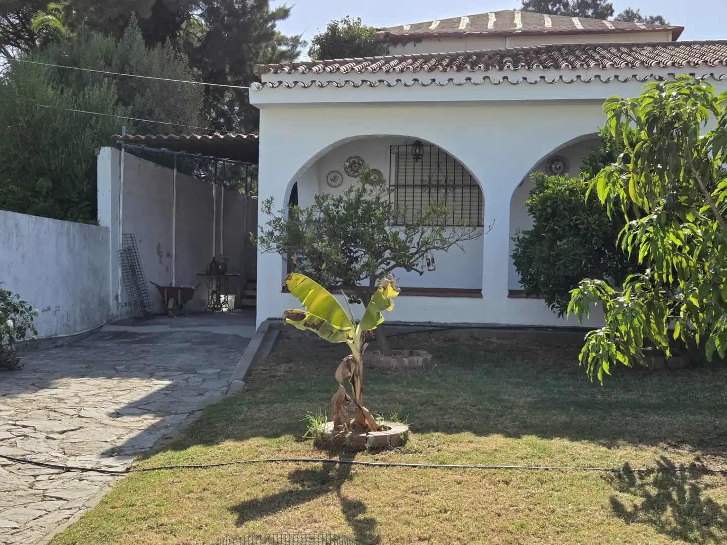 Garden of Houses for sale in Algeciras  with Swimming Pool and Furnished