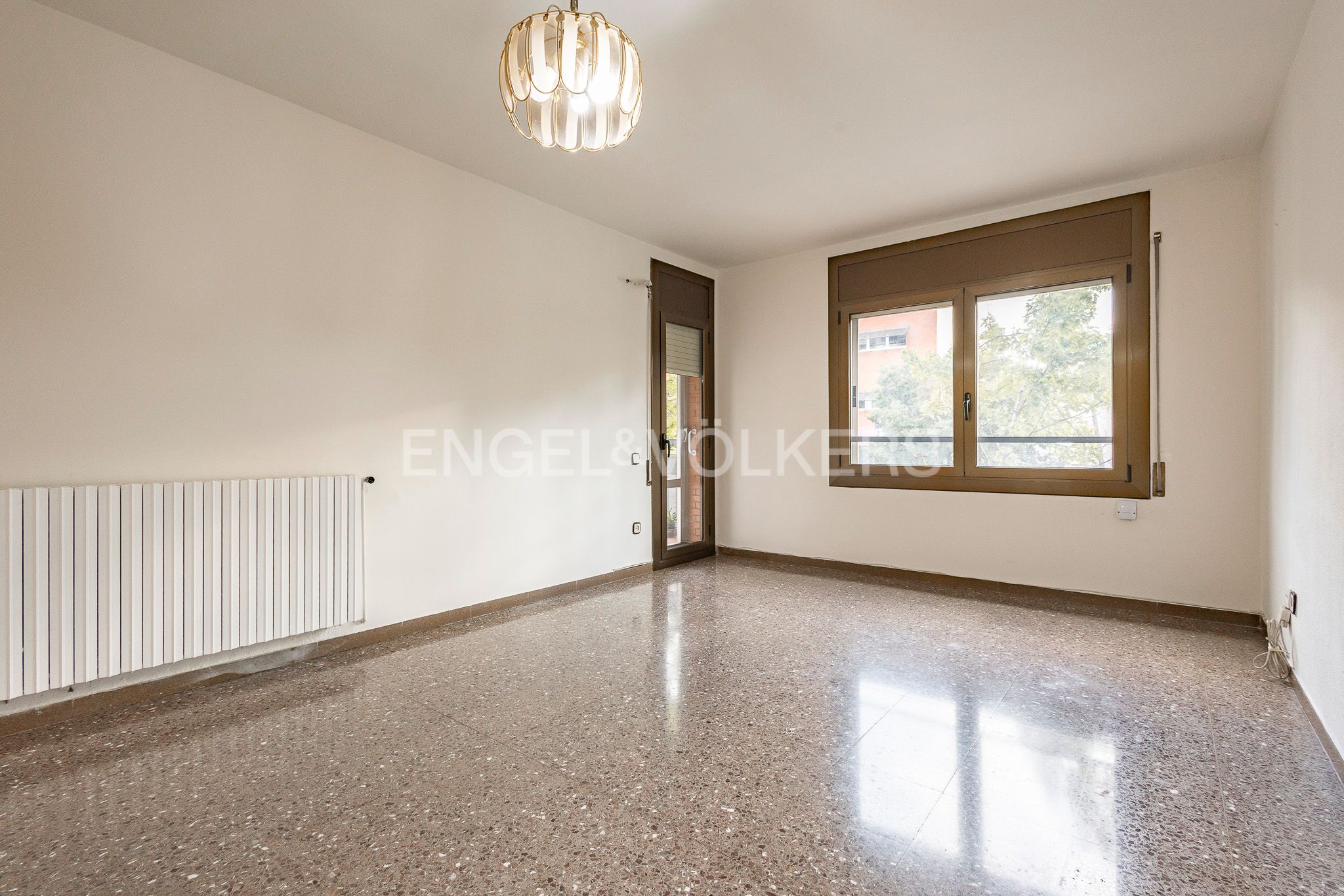 Vista exterior de Apartament en venda en Terrassa amb Calefacció