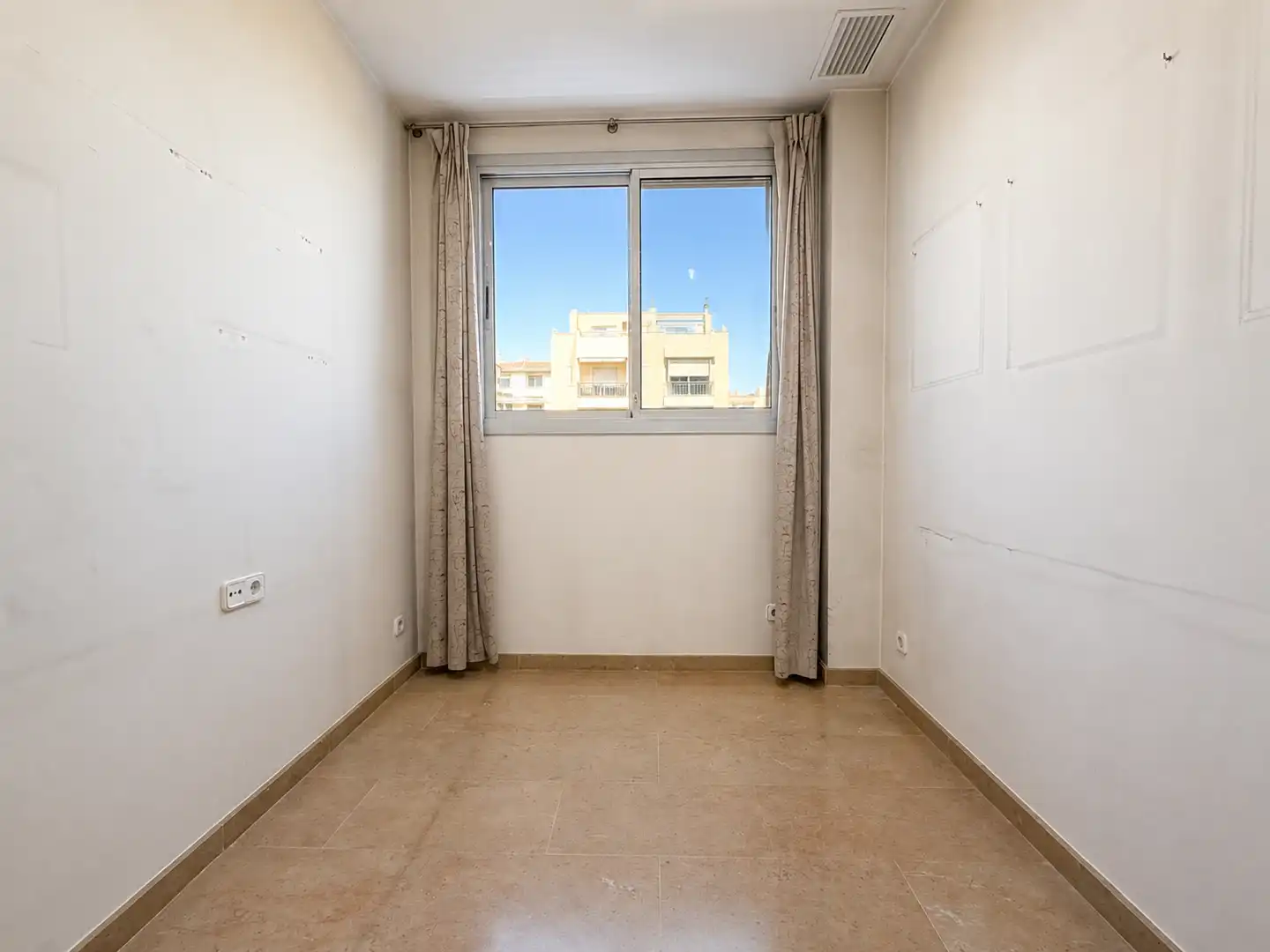 Bedroom of Houses for sale in Barcelona  with Air Conditioner, Heating and Terrace