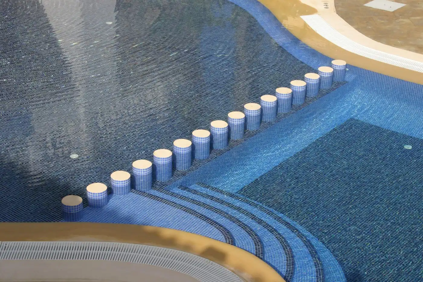 Piscina de Apartamento en venta en Benissa con Aire acondicionado, Calefacción y Jardín privado
