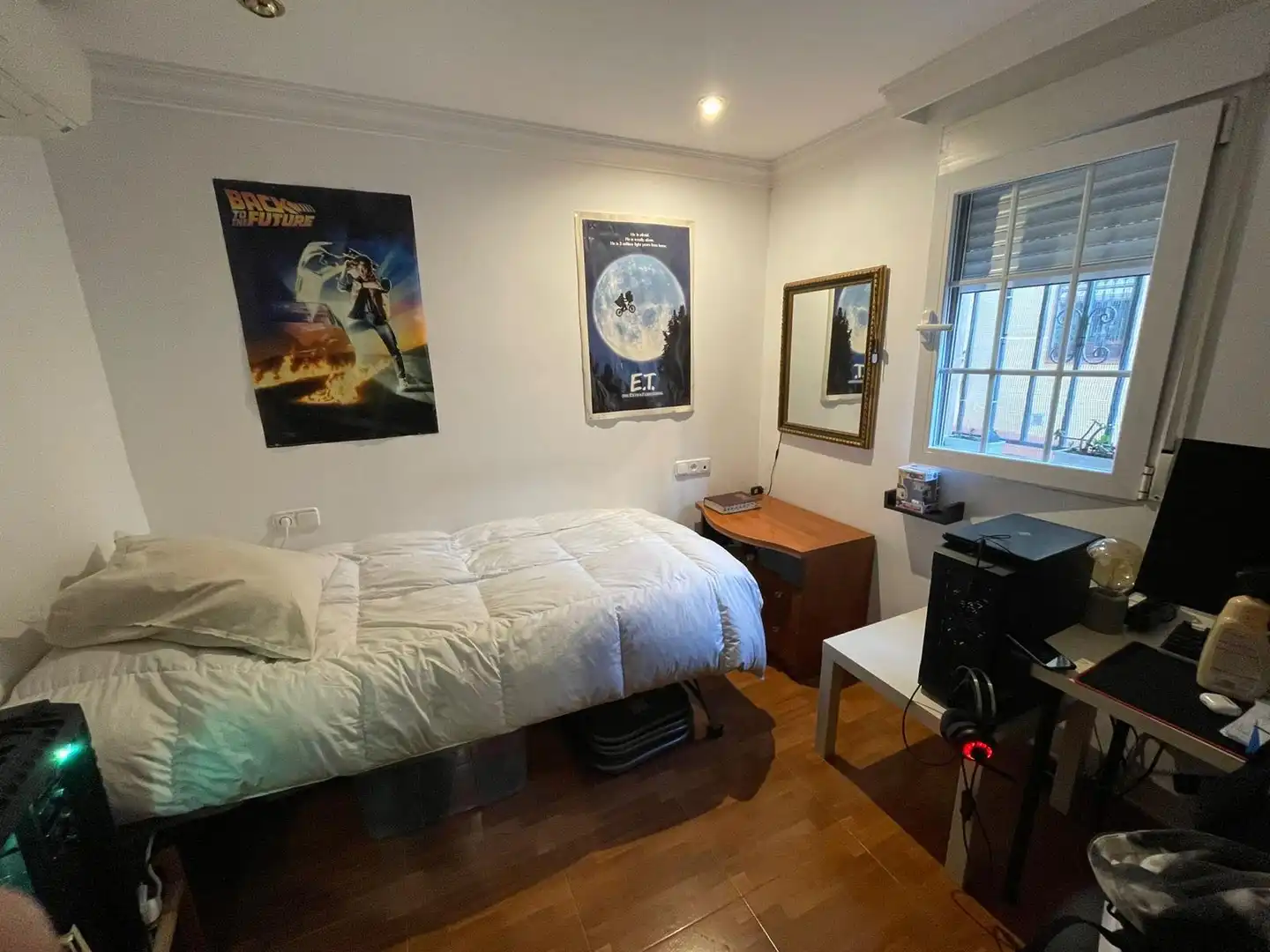 Habitación de Piso en venta en Granada con Aire acondicionado, Amueblado y Lavadora