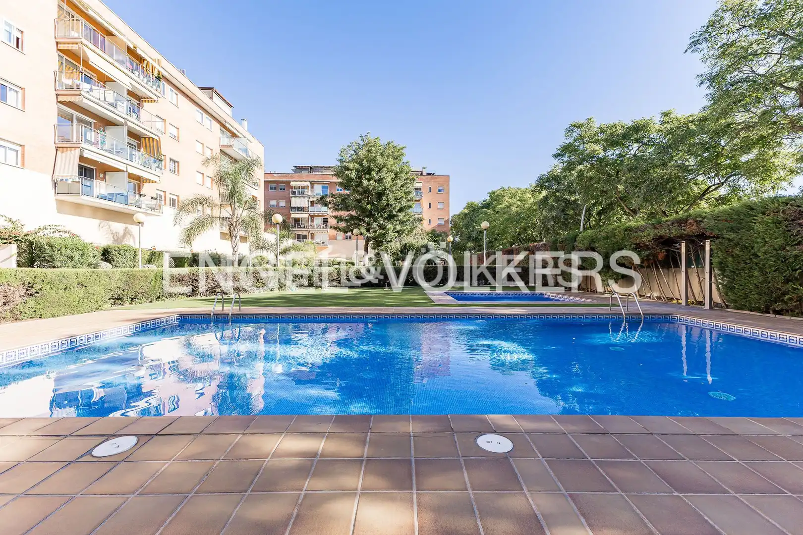 Vista exterior de Dúplex en venta en Castelldefels con Aire acondicionado, Calefacción y Parquet