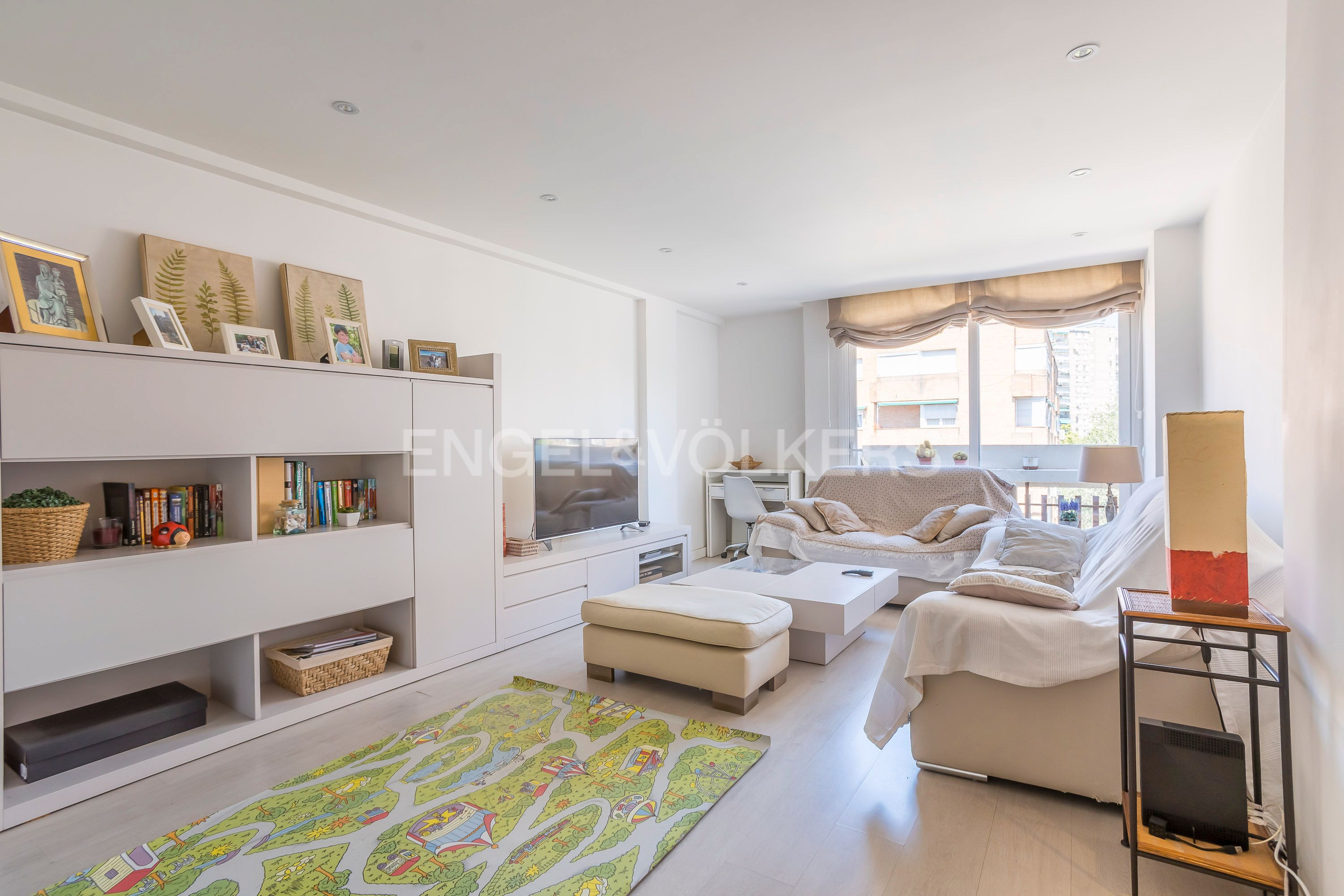 Sala de estar de Apartamento en venta en  Madrid Capital con Aire acondicionado, Calefacción y Terraza