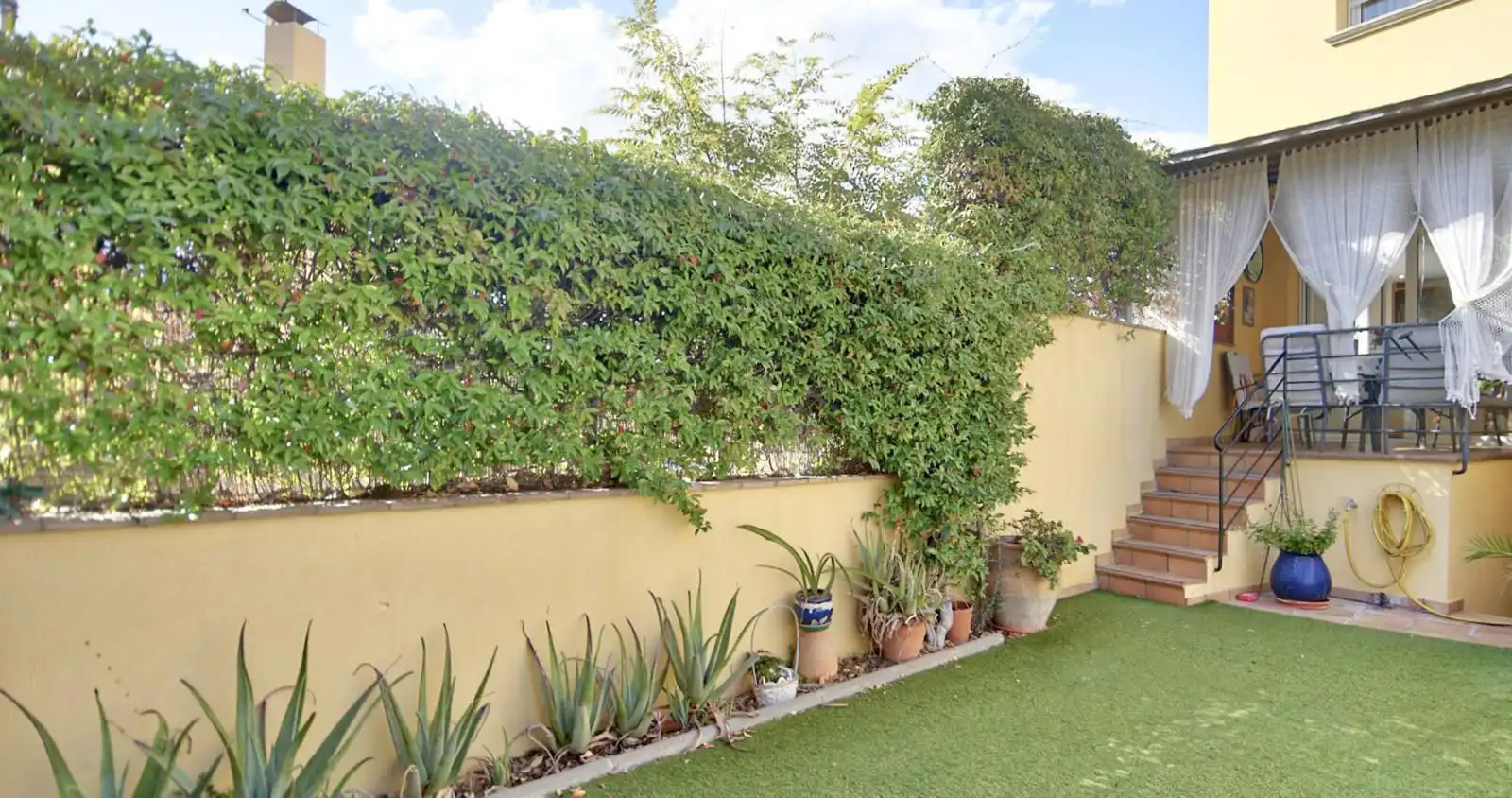 Garten von Einfamilien-Reihenhaus zum Verkauf in Palafrugell mit Klimaanlage, Heizung und Terrasse