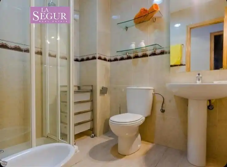 Bathroom of Flat for sale in Conil de la Frontera  with Terrace, Furnished and Community pool