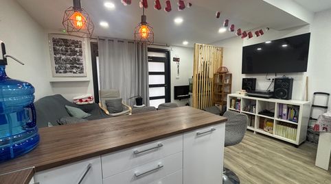 Foto 3 de Planta baixa en venda a Carrer de Lluís Domènech I Montaner, El Pedró, Cornellà de Llobregat