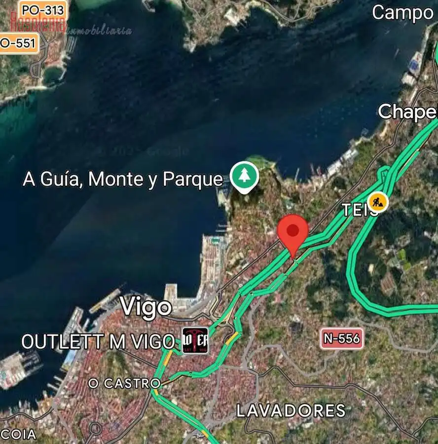Vista exterior de Edificio en venta en Vigo 