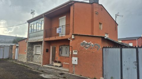 Foto 2 de Casa o chalet en venta en Cuatro Vientos, Ponferrada