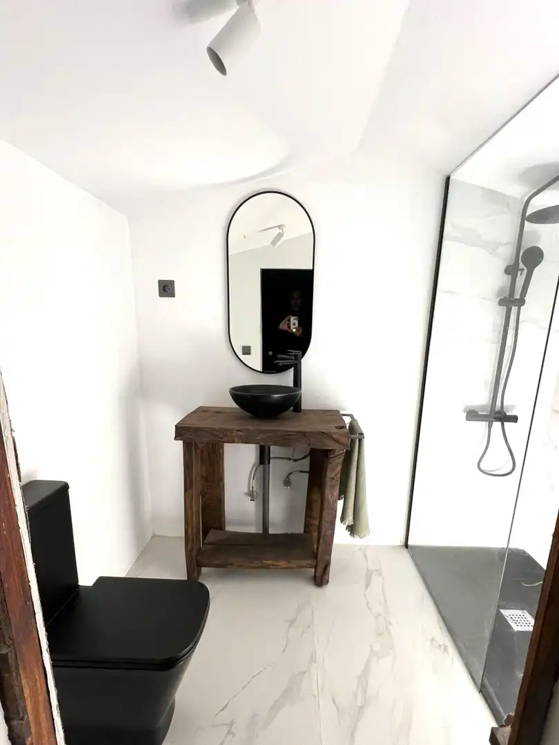 Badezimmer von Country house zum Verkauf in Piloña mit Privatgarten und Möbliert