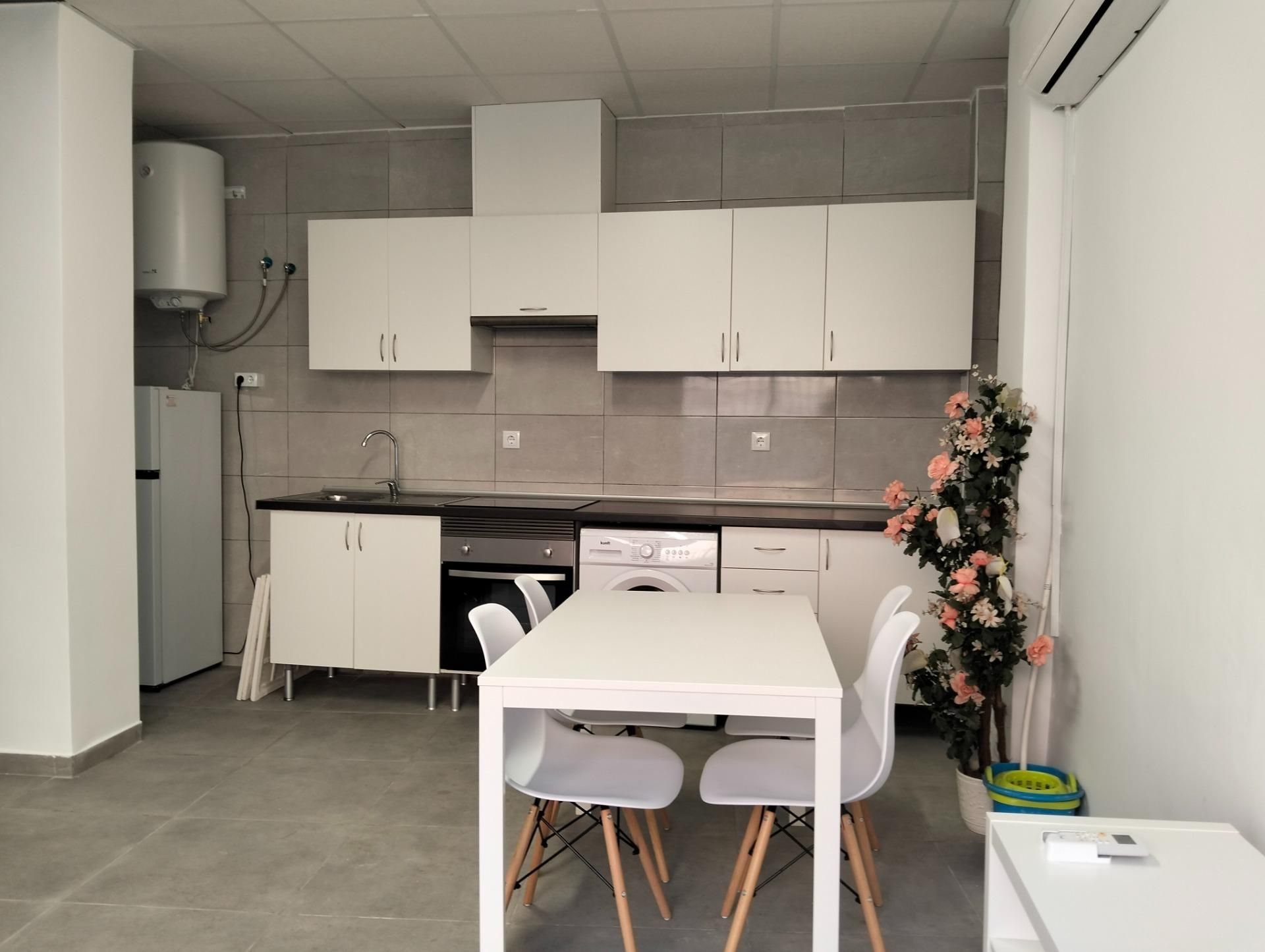 Planta baja to rent in Peña de las Águilas