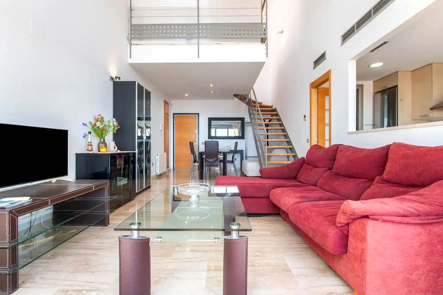 Wohnzimmer von Maisonette zur Miete in Oropesa del Mar / Orpesa mit Klimaanlage, Terrasse und Möbliert