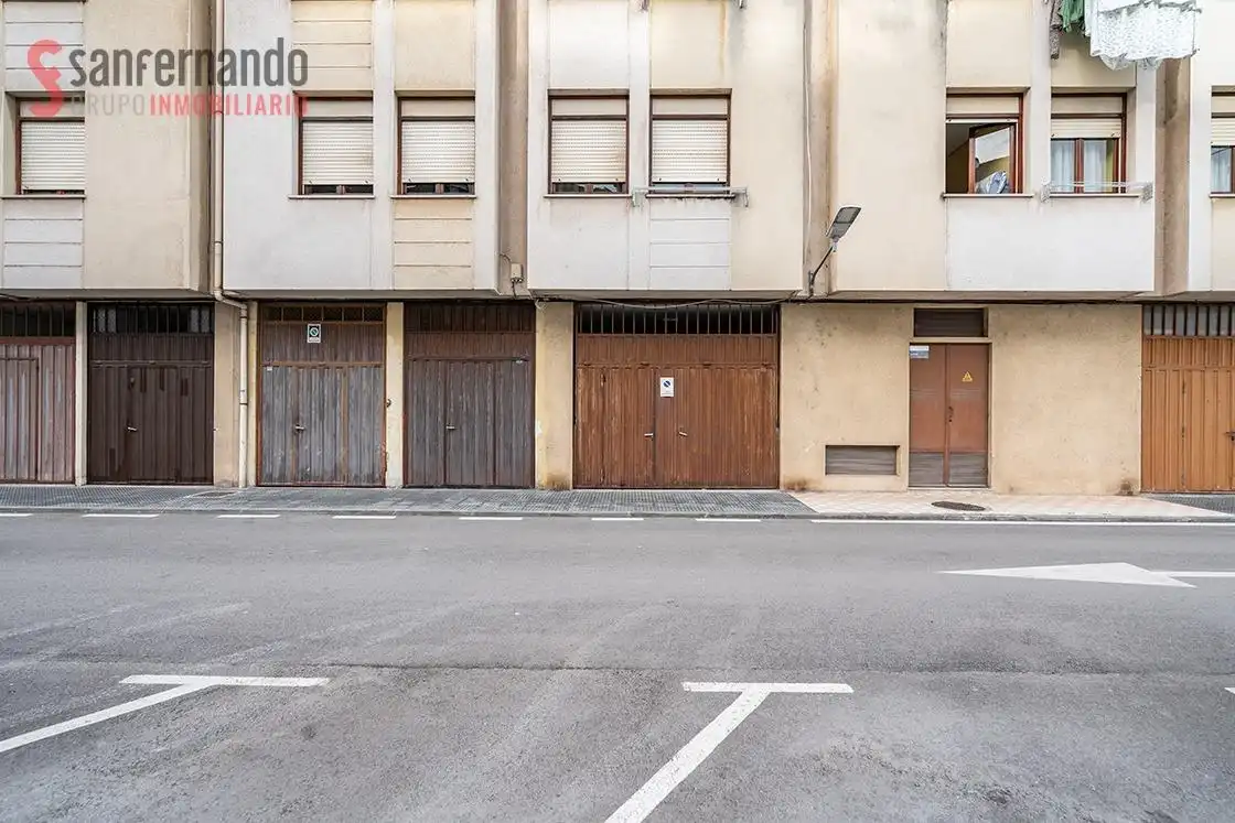 Vista exterior de Piso en venta en Cartes con Calefacción