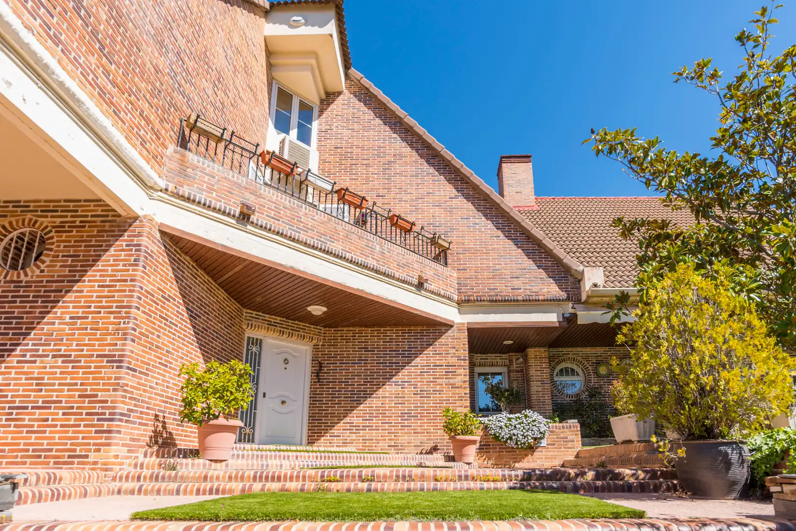 Exterior view of Houses for sale in Collado Villalba  with Air Conditioner, Heating and Private garden