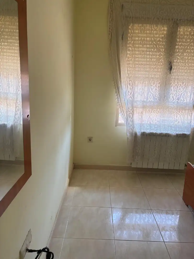Habitación de Piso en venta en Villarrobledo con Trastero y Amueblado