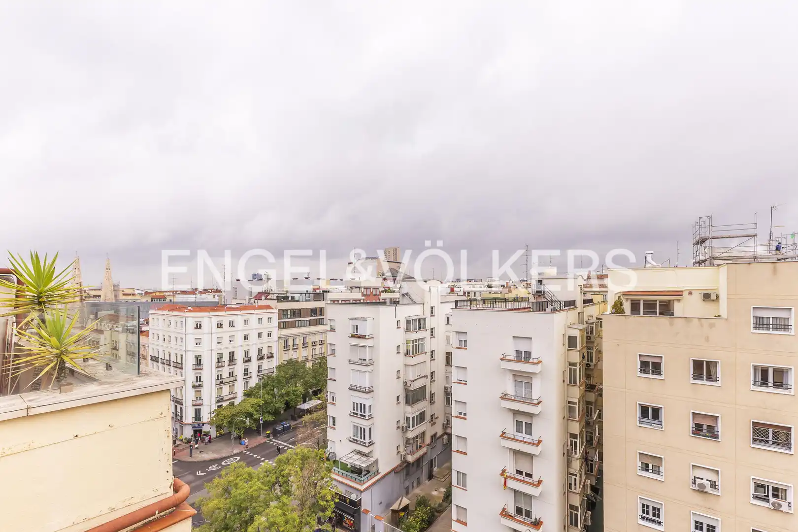 Exterior view of Apartments for sale in Madrid  with Air Conditioner, Heating and Terrace