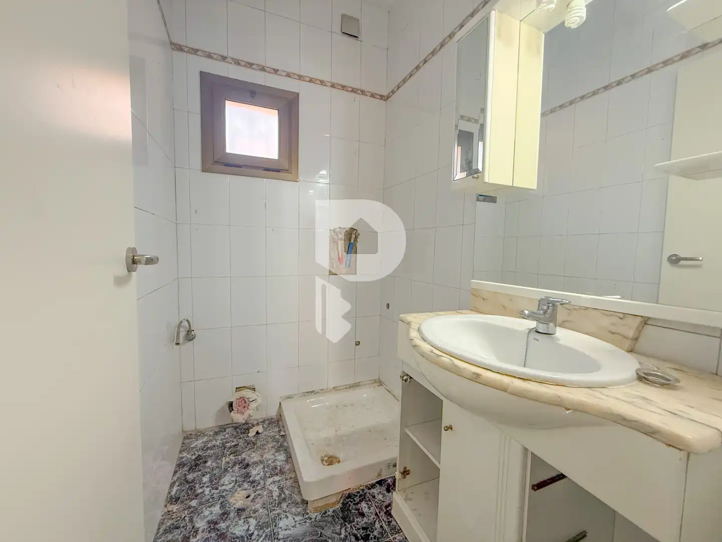 Bathroom of Houses for sale in Vallirana  with Air Conditioner, Private garden and Terrace