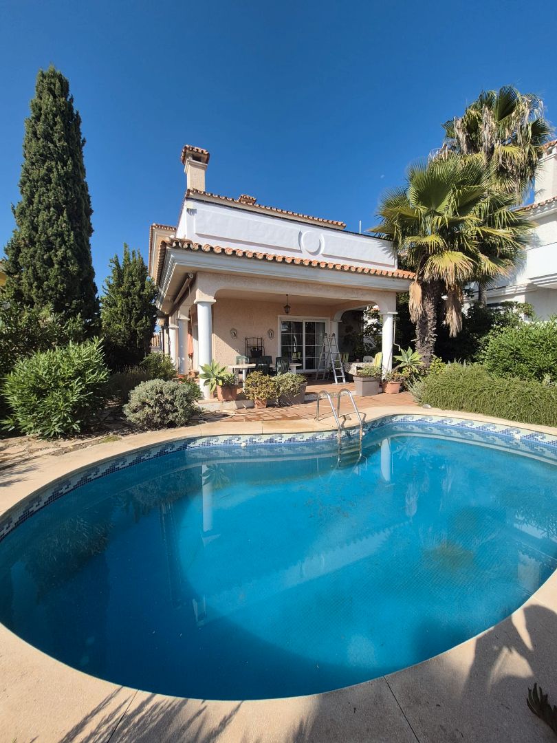 Garden of House or chalet for sale in Fuengirola  with Air Conditioner, Private garden and Terrace