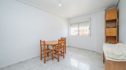 Foto 4 de Piso en venta en Carrer Beniel Desamparados, Desamparados - Hurchillo - Torremendo, Orihuela