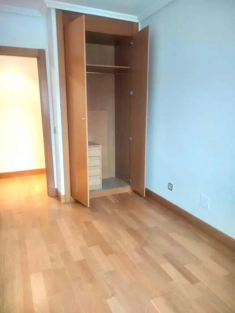 Habitación de Piso en venta en Valladolid con Calefacción, Parquet y Trastero