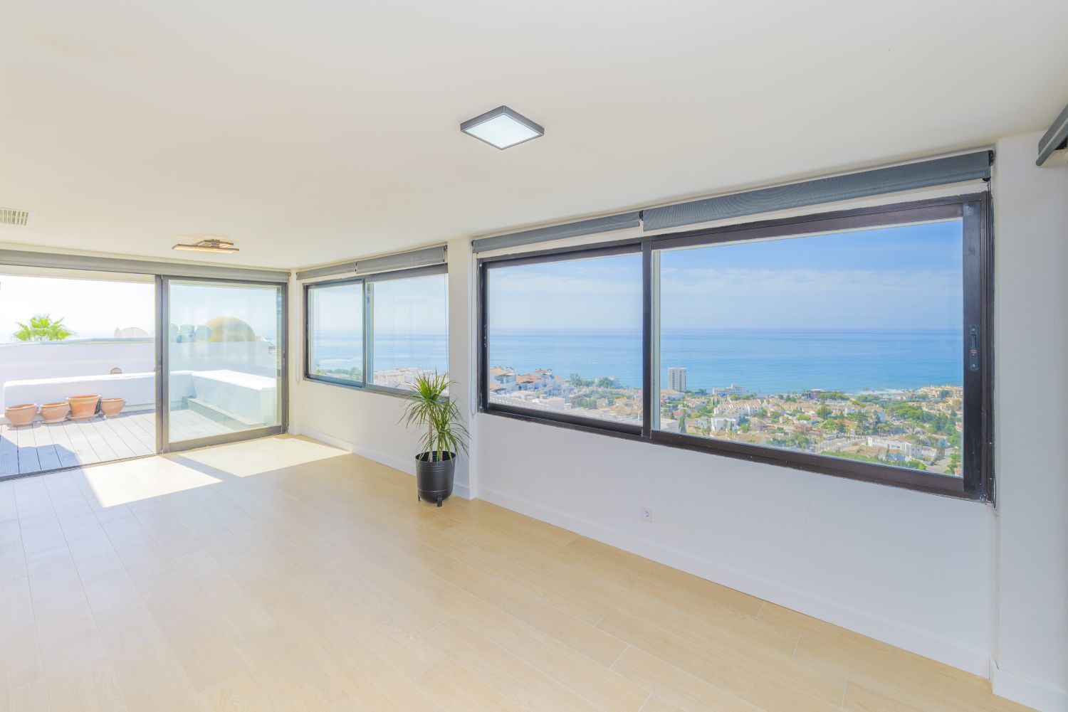 Living room of Attic for sale in Mijas  with Heating, Terrace and Community pool
