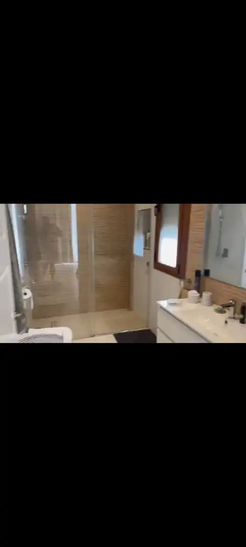 Baño de Casa o chalet en venta en Mairena del Aljarafe con Aire acondicionado, Calefacción y Jardín privado