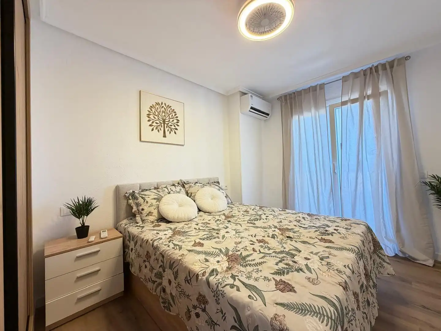 Apartment with terrace for sale in Calle VILLA MADRID, imagen 5