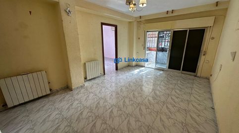 Foto 3 de Piso en venta en Paseo Santa Maria de la Cabeza, Moscardó, Madrid Capital
