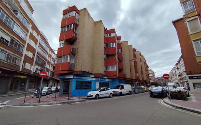 Exterior view of Flat for sale in Valladolid Capital  with Heating