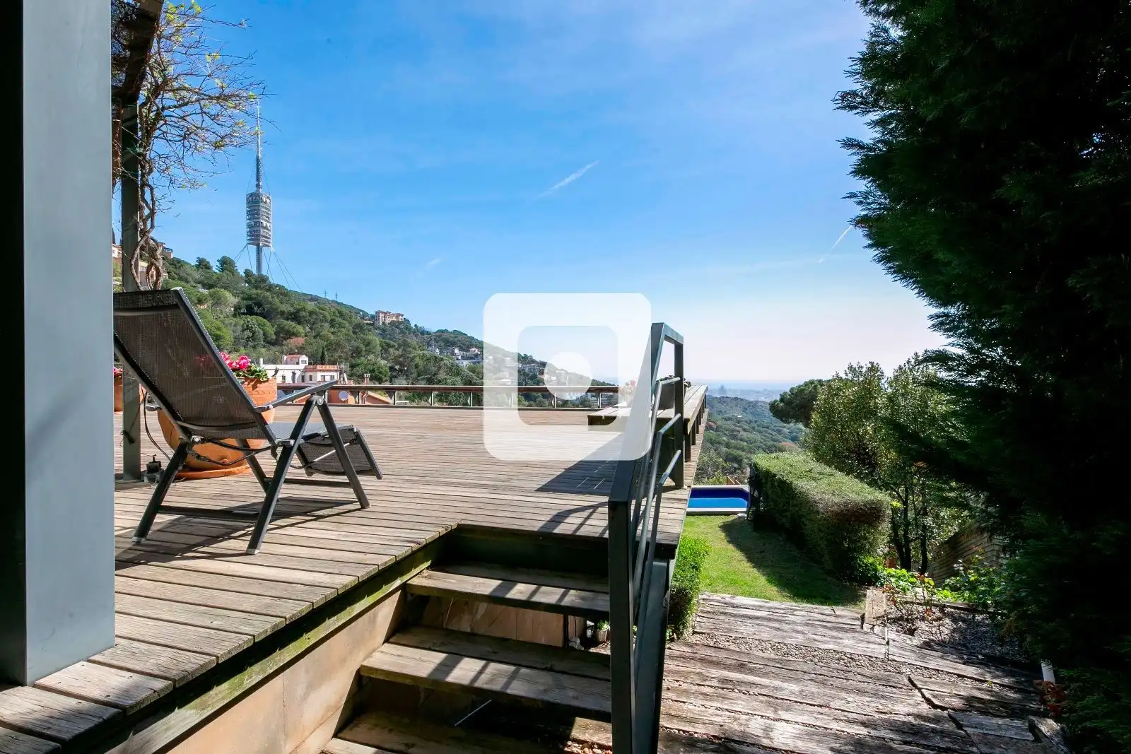 Jardí de Casa o xalet en venda en Barcelona amb Aire condicionat, Calefacció i Terrassa